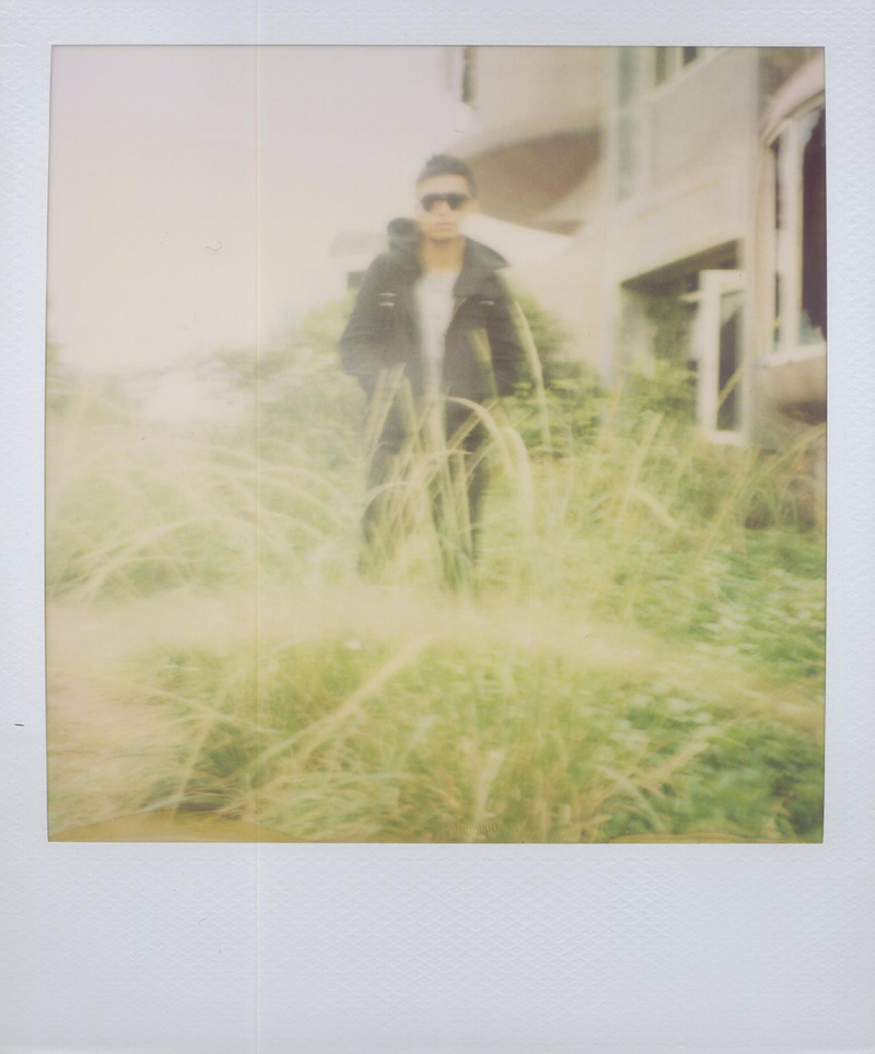 Illustration for article titled Polaroid SX-70: The Joy of Instant Photography Before Digital